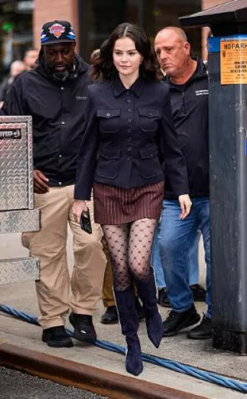 Falke Eternal 20 Den Femmes Collants portés par Selena Gomez à New York post le 9 juin 2025