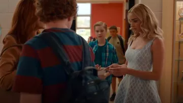 Mini robe en tricot jacquard Maje portée par Georgia Miller (Brianne Howey) comme on le voit dans Ginny & Georgia (S03E10)