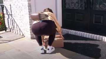 Zapatillas Adidas White Grand Court Platform para mujer usadas por Nicole Polizzi como se ve en Jersey Shore: Family Vacation (S08E02)