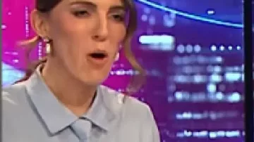 Los Asientos Baratos S05 Melanie Bracewell Camisa de Melanie Bracewell en Los Asientos Baratos (2021)