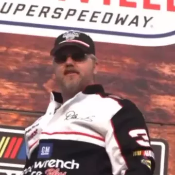 Nascar Cup Series Ernest Good Wrench Twill Jacket worn by Ernest on the Instagram account @ernest