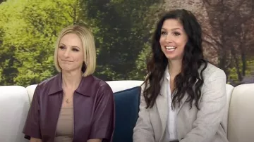 H&M Linen-Blend Blazer worn by Shoshannah Stern as seen in Today on  June 16, 2025