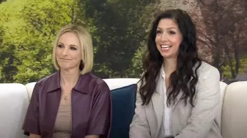 H&M Linen-Blend Blazer worn by Shoshannah Stern as seen in Today on  June 16, 2025