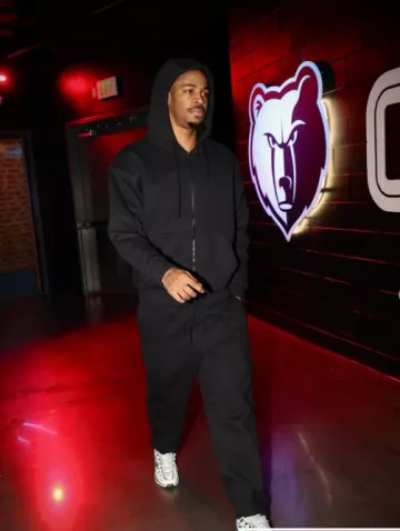 Pantalon de survêtement Nike MMW Black Straight Fleece porté par Temetrius Morant sur le compte Instagram @memgrizz
