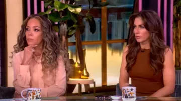Oscar de la Renta Robe en laine mélangée stretch avec nœud portée par Alyssa Farah Griffin, comme on le voit dans The View le 16 juin 2025