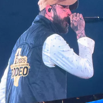 Rodeo Houston Post Malone Black Annual Vest worn by Post Malone on the Instagram account @jalapenopopper2012