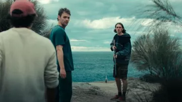 Quiksilver Flaming Sot Half-Zip Fleece In Phantom worn by Liam (Julian Weeks) as seen in The Survivors (S01E01)