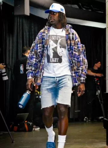 Hudson Jeans Light Wash Blue Paint Carpenter Shorts usado por Jrue Holiday en la cuenta de Instagram @celtics