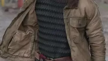 Logan Kim The Walking Dead Chaqueta marrón de Dead City usada por Hershel Rhee (Logan Kim) en The Walking Dead: Dead City (T02)