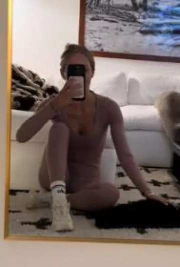 Alo Yoga Throwback Sock portée par Alix Earle sur son post Tiktok le 13 juin 2025