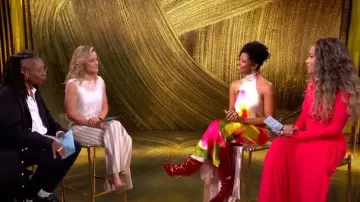 Vestido largo de Tove Orea usado por Sunny Hostin como se ve en The View el 19 de junio de 2025
