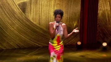 Silvia Tcherassi Robe longue en soie florale Sherry portée par Renée Elise Goldsberry comme on le voit dans The View le 19 juin 2025