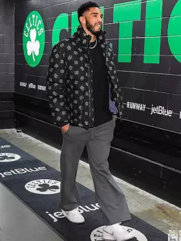 Nike Dunk Low White Lobster worn by Jayson Tatum on the Instagram account @celtics