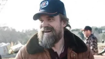 80s Vintage Hat Cap of Jim Hopper (David Harbour) in Stranger Things (S05)