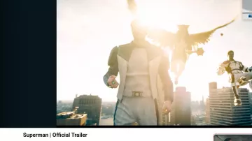 Blouson en cuir Superman Green Lantern porté par Nathan Fillion dans Superman | Bande-annonce officielle