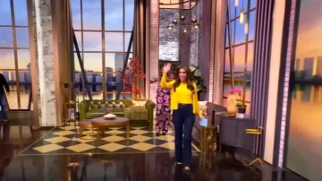 Cardigan Doen Diane porté par Alyssa Farah Griffin tel que vu dans The View le 20 juin 2025