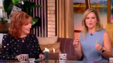 TWP Crop Denim Tank usado por Sara Haines como se ve en The View el 23 de junio de 2025