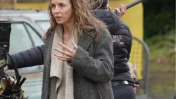 28 Years Later 2025 Jodie Comer Long Wool Coat worn by Isla (Jodie Comer) in 28 Years Later