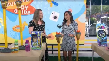 Robe midi en crêpe à manches flottantes Old Navy portée par Ali Mierzejewski comme on le voit dans Today le 23 juin 2025