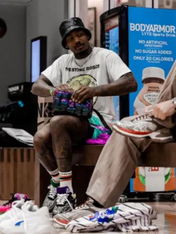 Bottega Veneta Black Woven Leather Bucket Hat worn by Stefon Diggs on the Instagram account @stefondiggs