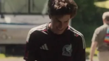 Stick S01 Santi Wheeler Short Sleeve Shirt of Santi (Peter Dager) in Stick (S01)