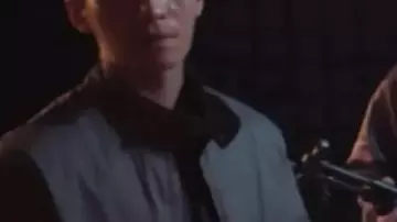 Squid Game S02 Hwang Jun-ho Chaqueta gris usada por (Wi Ha-joon) en Squid Game (T02)