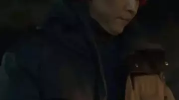 Squid Game S02 Seong Gi-hun Chaqueta acolchada usada por Seong Gi-hun / Jugador 456 (Lee Jung-jae) en Squid Game (T02)