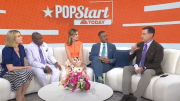 Haut polo en tricot côtelé A.L.C. Taylor porté par Savannah Guthrie, comme on le voit dans Today le 26 juin 2025