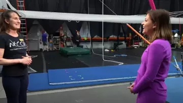 Beyond Yoga Featherweight Scooped Long Sleeve Pullover worn by Chloe Melas as seen in Today on June 30, 2025