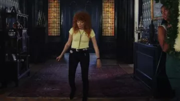 Levi's 710 Jeans worn by Charlie Cale (Natasha Lyonne) as seen in Poker Face (S02E02)