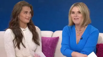 Isabel Marant Ophelie Vestido Boucle drapeado de manga larga usado por Brooke Shields como se vio en Today with Jenna & Friends el 3 de julio de 2025