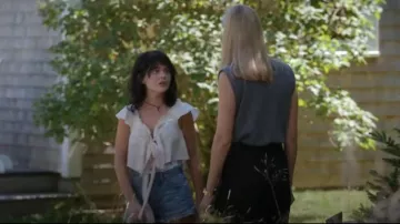 Out From Under Natural Pretty Pj Tie-Front Top worn by Cadence Sinclair (Emily Alyn Lind) as seen in We Were Liars (S01E06)