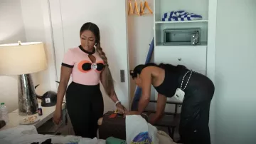 Camiseta de la Copa Bustier de Color Block del Área usada por Phaedra Parks como se ve en The Real Housewives of Atlanta (S16E15)