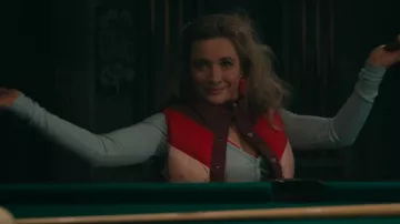 Old Navy '94 Gilet matelassé porté par Judy Cooper (Jenna Lamia) comme on le voit dans Resident Alien (S04E04)