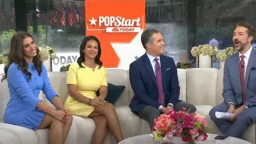 Cinq a Sept Lucilla Vestido camisero en Endless Sky usado por Angie Lassman como se ve en Today el 4 de julio de 2025