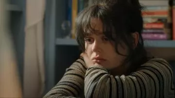 James Perse Linen Striped Sweater worn by Cadence Sinclair (Emily Alyn Lind) as seen in We Were Liars (S01E08)