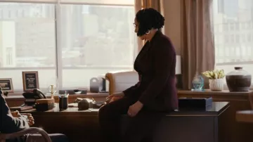 Pantalones Boss Tubeka Slim Fit usados por Sharon Goodwin (S. Epatha Merkerson) vistos en Chicago Med (S10E22)