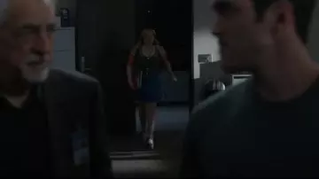 Charlotte Stone Bonnie In Black Floral portée par Penelope Garcia (Kirsten Vangsness) comme on le voit dans Esprits criminels (S18E07)