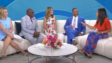 Jupe florale Atlein Collective portée par Kaylee Hartung comme on le voit dans Today le 10 juillet 2025