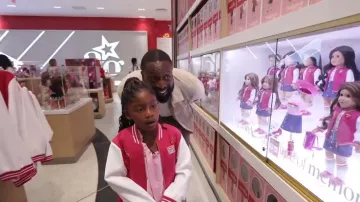 Serena Williams x Janie and Jack Love Pink Matching Dress portée par Kaavia Wade comme on le voit dans Today with Jenna & Friends le 10 juillet 2025