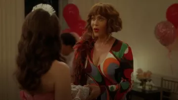 Robe à manches cloche imprimée Pucci portée par Lisa Todd Wexley (Nicole Ari Parker) comme on le voit dans And Just Like That... (S03E07)