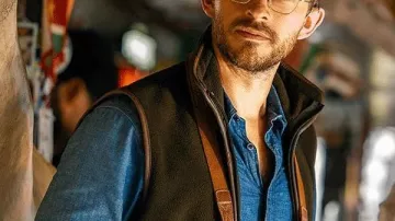 Jurassic World Rebirth Dr Henry Loomis Brown Vest worn by Dr. Henry Loomis (Jonathan Bailey) in Jurassic World Rebirth