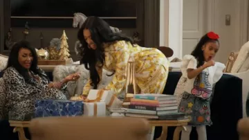 Pantalon large en soie Dolce & Gabbana porté par Porsha Williams comme on le voit dans The Real Housewives of Atlanta (S16E17)