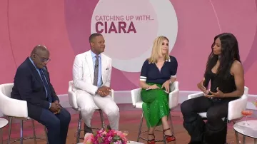 Falda maxi de malla elástica con lentejuelas de Tory Burch usada por Jill Martin como se ve en Today el 11 de julio de 2025