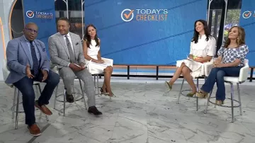 Zapatos de tacón destalonados bordados con cuentas Dior D usados por Kaylee Hartung como se ve en Hoy el 14 de julio de 2025
