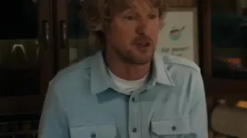 Stick S01 Owen Wilson Blue Shirt of Pryce Cahill (Owen Wilson) in Stick (S01)