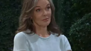 Los jóvenes y los inquietos 2025 Diane Jenkins Top de punto de Diane Jenkins (Susan Walters) en Los jóvenes y los inquietos (T50)