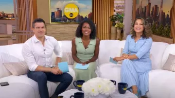 Robe midi en tricot côtelé Maje en bleu ciel portée par Ginger Zee comme on le voit dans Good Morning America le 15 juillet 2025