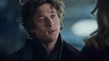 Barbour Ogston Jacket worn by Carmen 'Carmy' Berzatto (Jeremy Allen White) as seen in The Bear (S01E03)