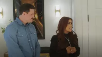 Top de manga abullonada fruncido Lauriebelles Sadie usado por Chelsea Houska como se ve en Down Home Fab (S03E08)